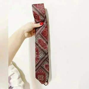 Lanvin  patterned vintage silk tie